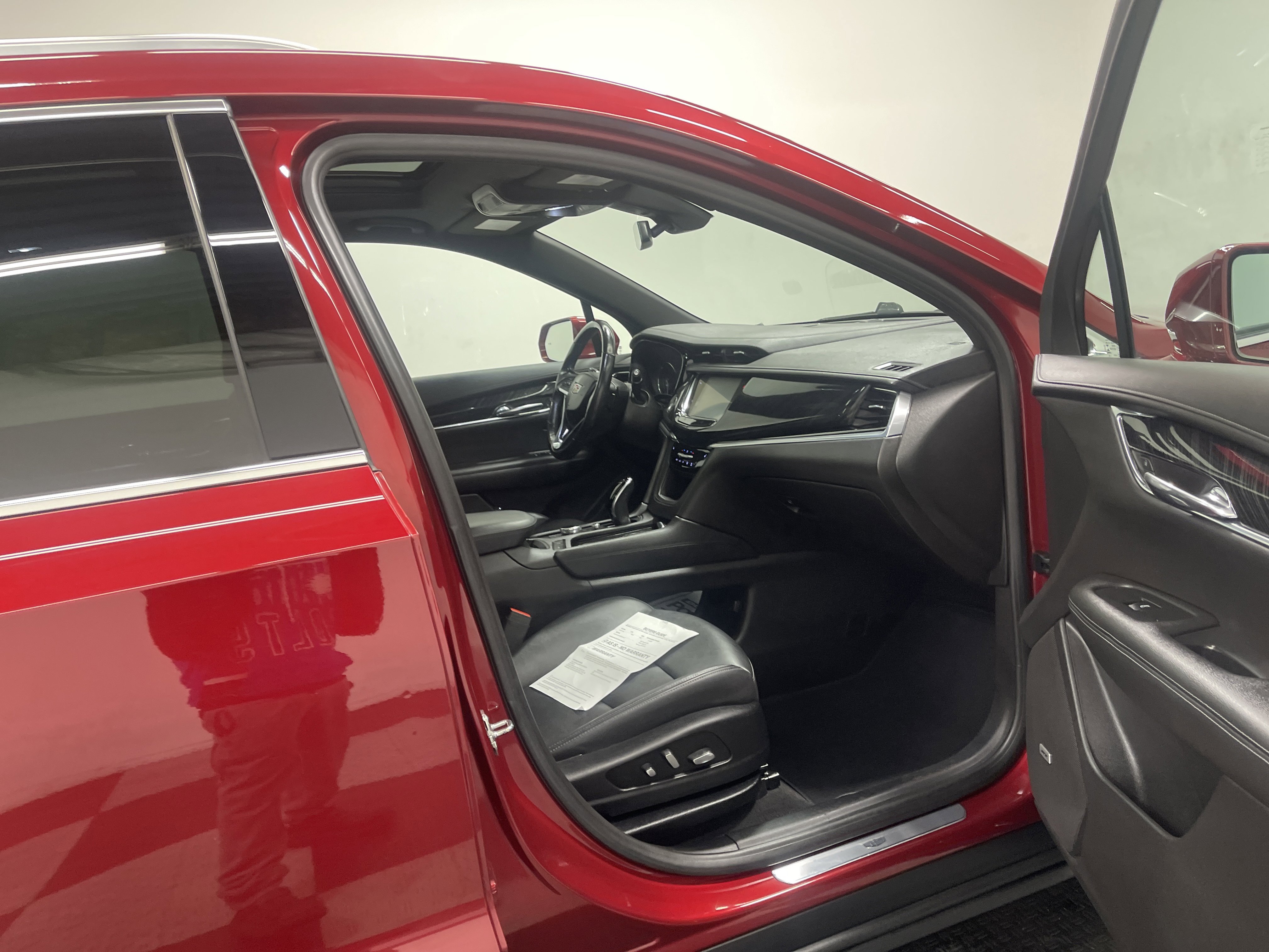 Used 2020 Cadillac XT6 Premium Luxury image 26