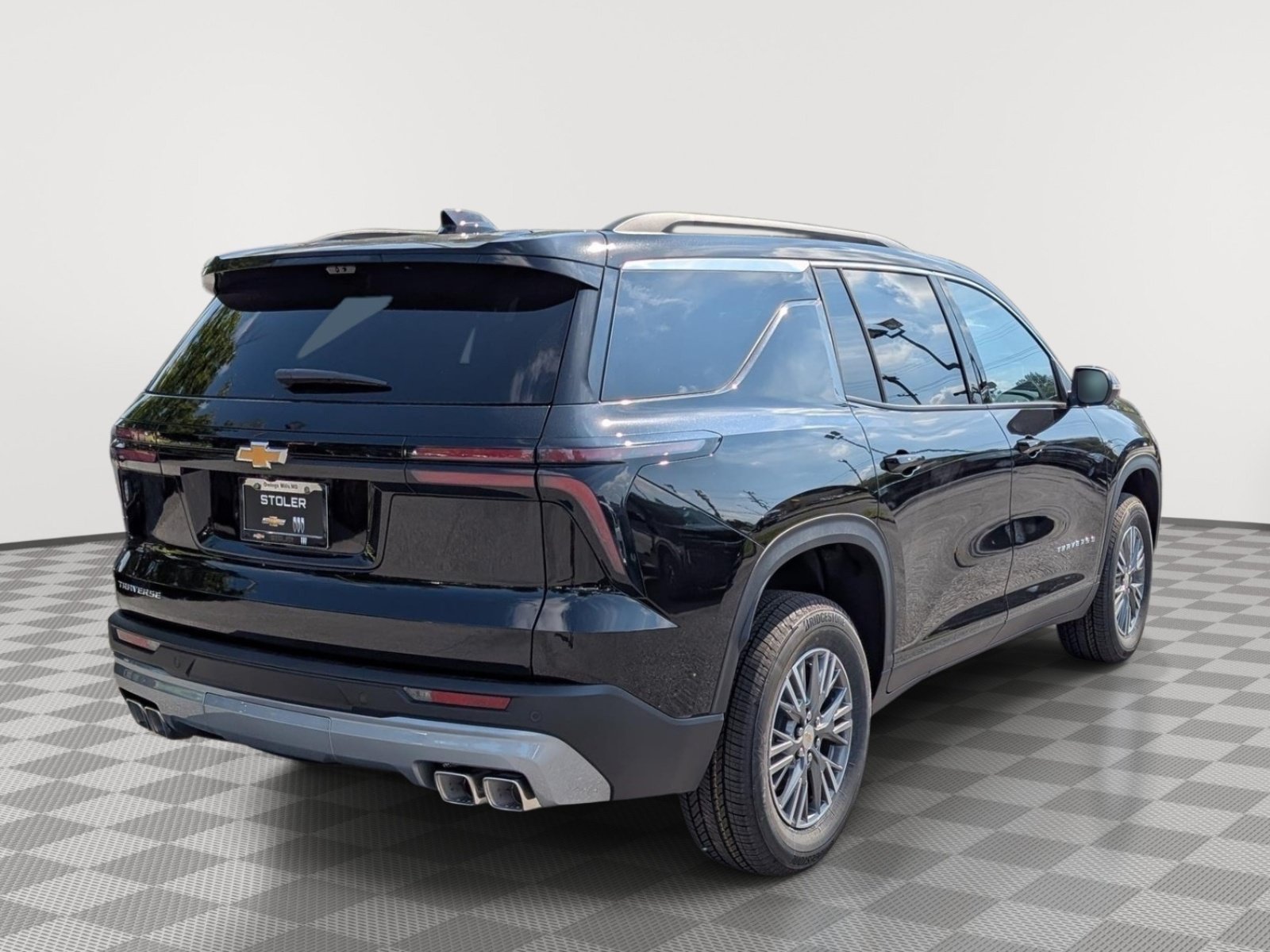 New 2027 Chevrolet Traverse LT w/ Driver Confidence Package FWD image 3