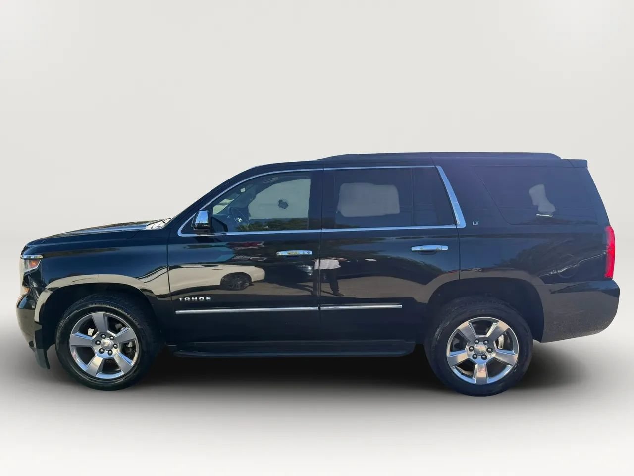 Used 2017 Chevrolet Tahoe LT RWD image 7