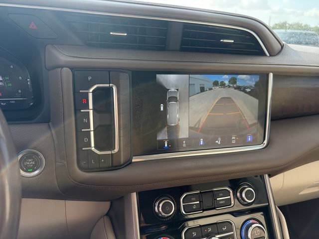 Used 2022 GMC Yukon XL Denali w/ Denali Ultimate Package AWD/4WD image 11