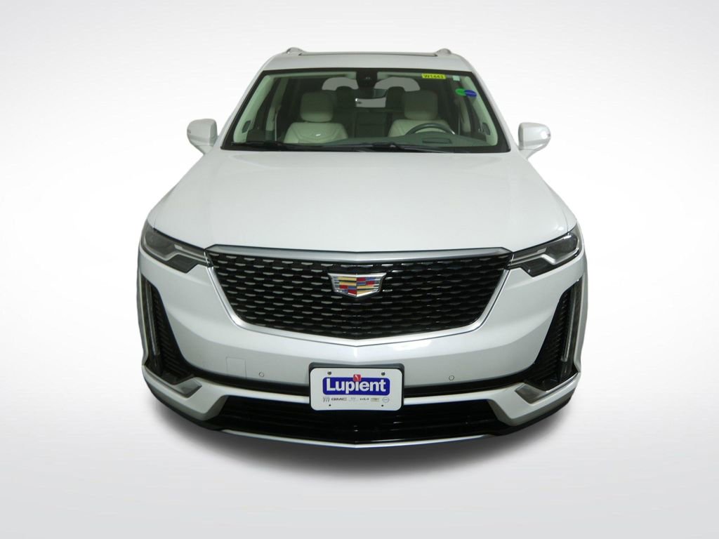 Used 2024 Cadillac XT6 Premium Luxury w/ Technology Package AWD/4WD image 11