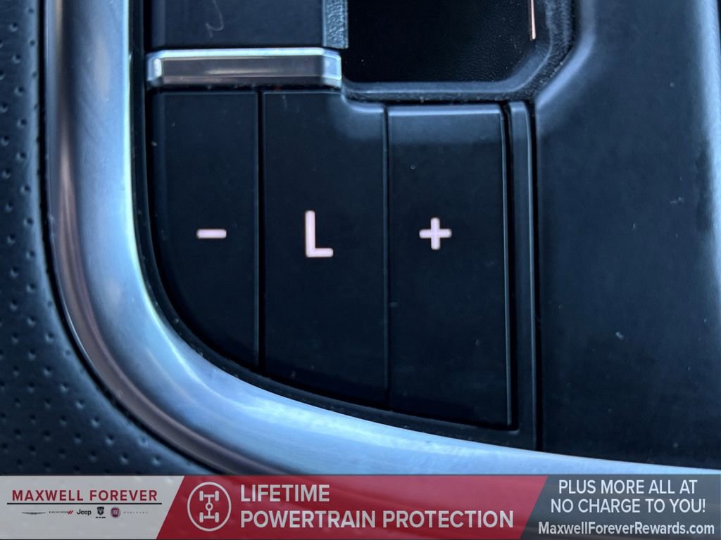 Used 2022 GMC Yukon SLT w/ SLT Premium Package image 25