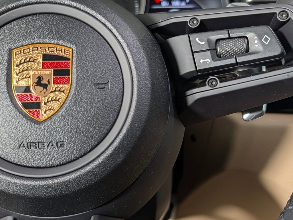 New 2026 Porsche Macan image 38