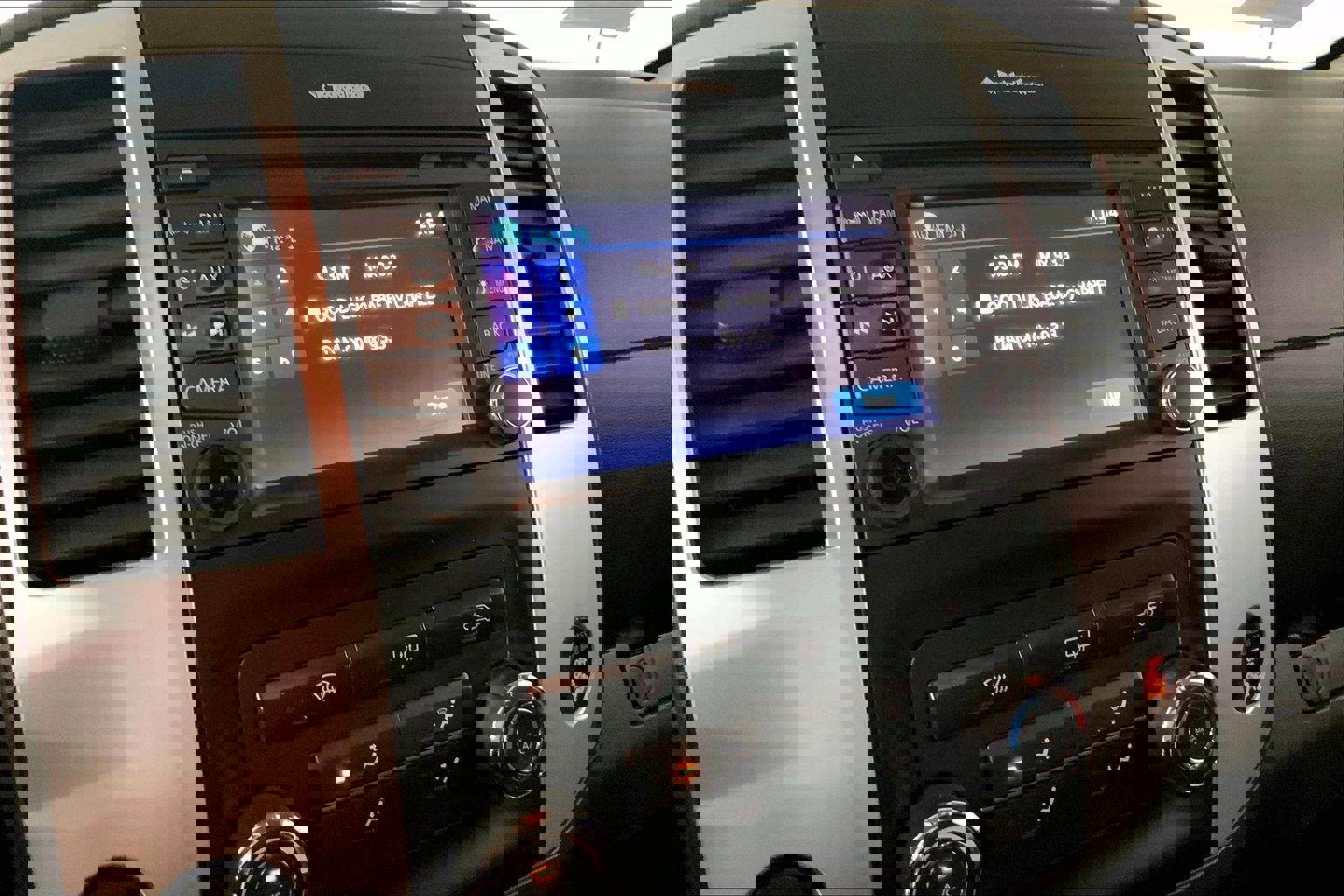 Used 2013 Nissan Xterra PRO-4X w/ Pro-4x Leather Pkg image 6