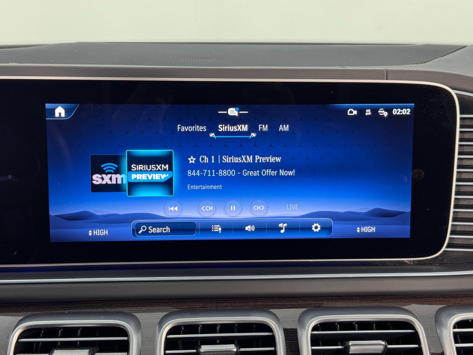 Used 2024 Mercedes-Benz GLS 63 AMG 4MATIC image 31