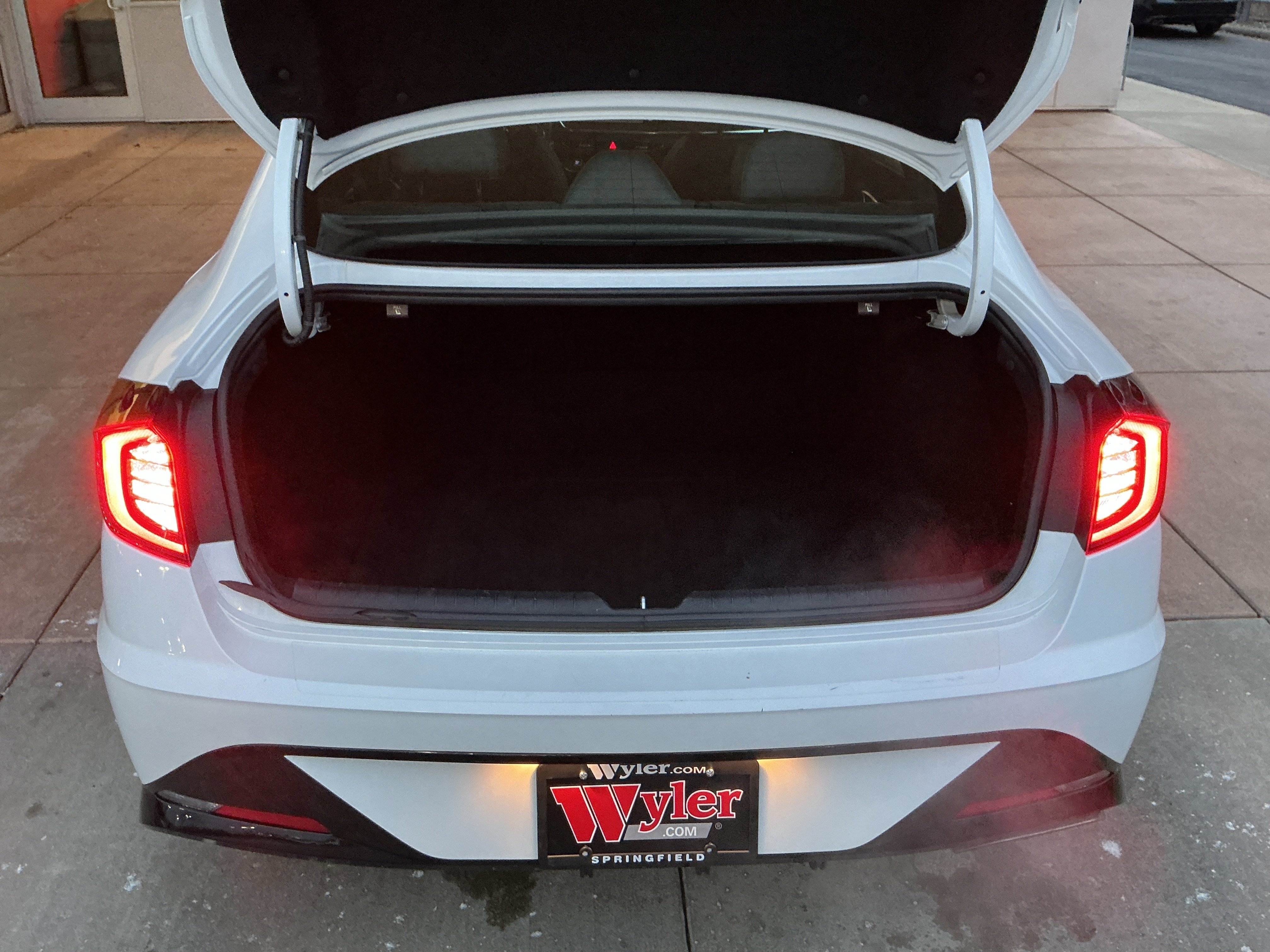 Used 2020 Hyundai Sonata SEL Plus w/ Tech Package image 24