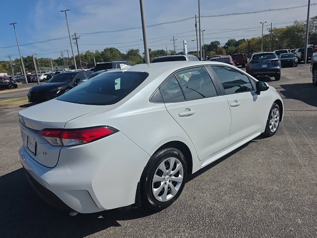 Certified 2026 Toyota Corolla LE FWD image 5