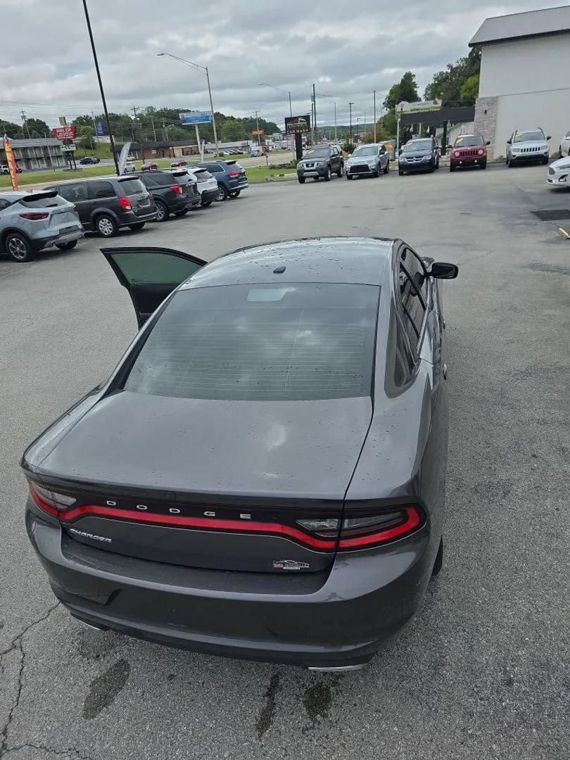 Used 2020 Dodge Charger SXT RWD image 26