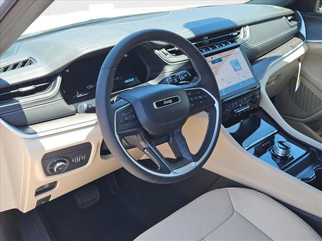 New 2025 Jeep Grand Cherokee L Limited w/ Luxury Tech Group II image 3