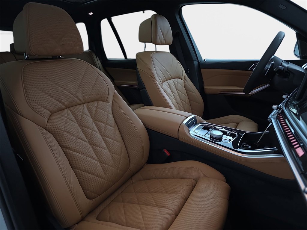 New 2026 BMW X5 M60i image 10