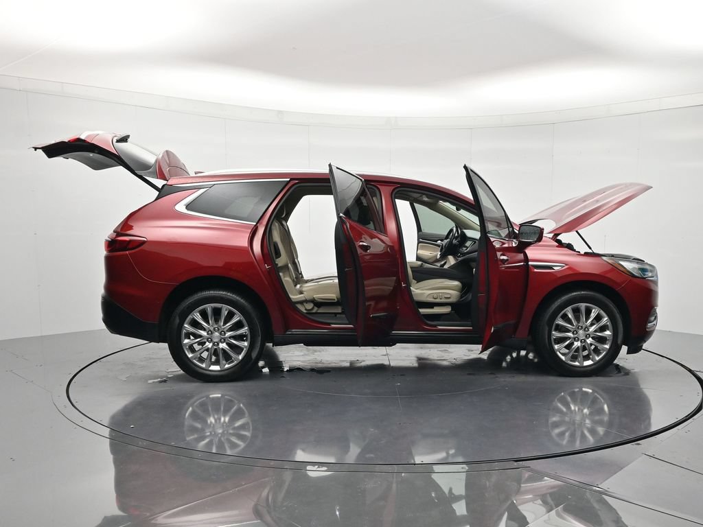 Certified 2018 Buick Enclave Essence FWD image 48