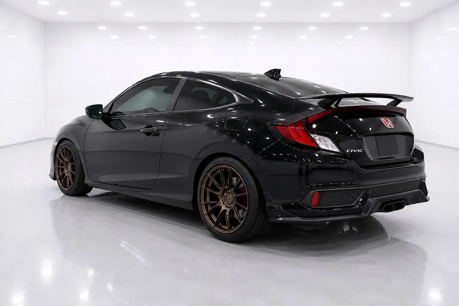 Used 2018 Honda Civic Si image 3