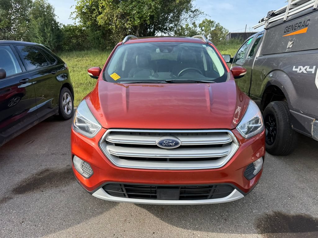 Used 2019 Ford Escape Titanium FWD image 2