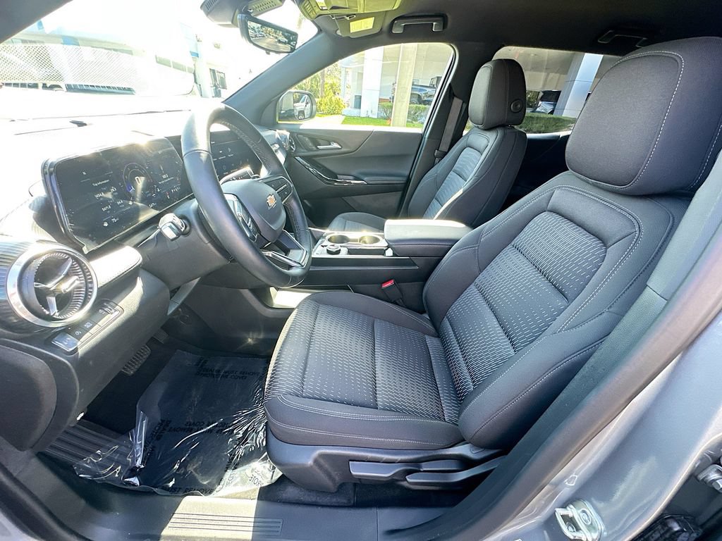 Certified 2026 Chevrolet Equinox LT w/ Safety and Technology Package FWD image 20