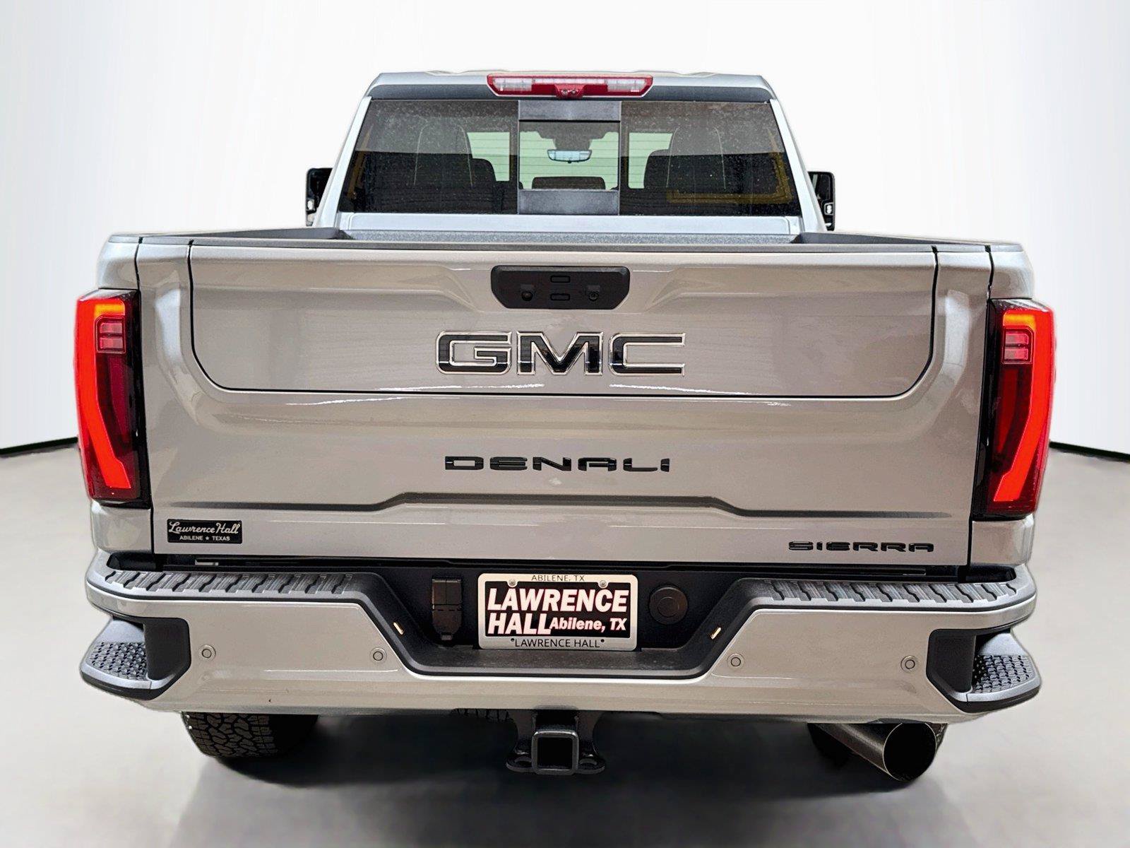 New 2026 GMC Sierra 2500 Denali Ultimate w/ LPO, Black Badging Package AWD/4WD image 4