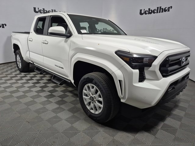 New 2025 Toyota Tacoma SR5