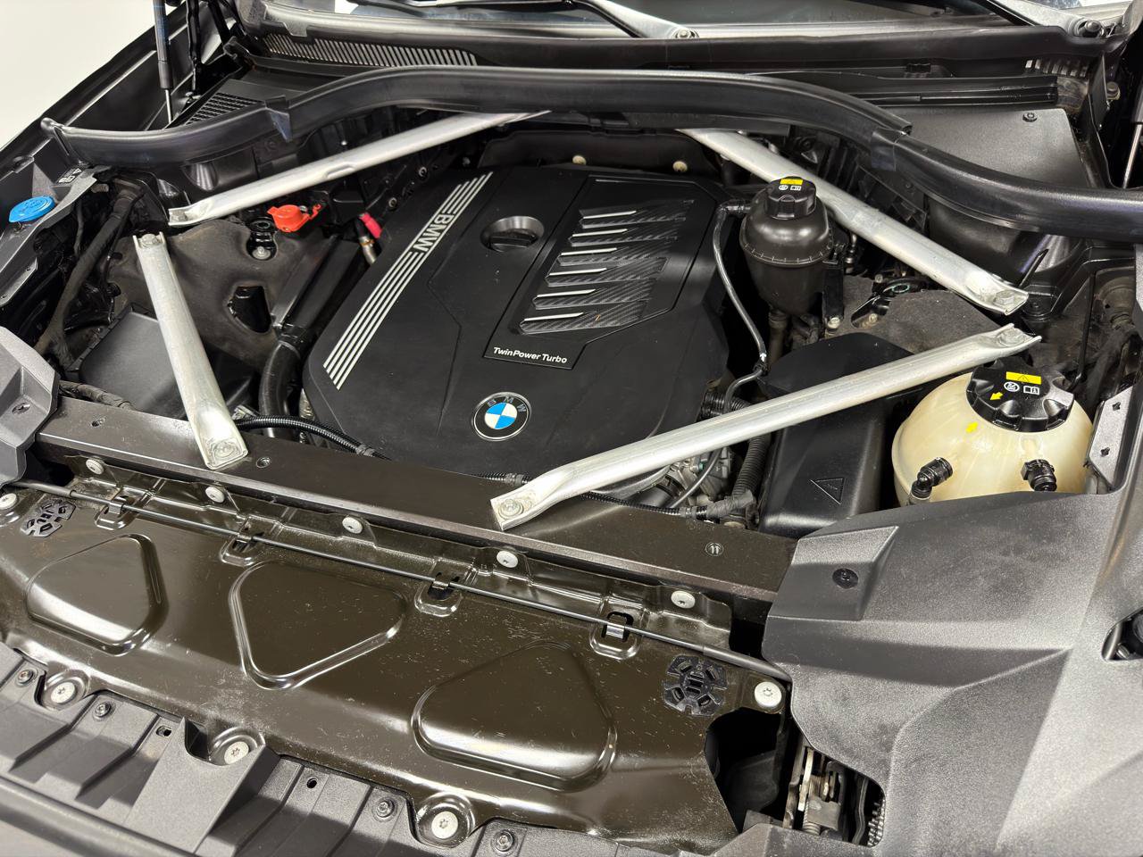 Used 2020 BMW X7 xDrive40i w/ Parking Assistance Package AWD/4WD image 35