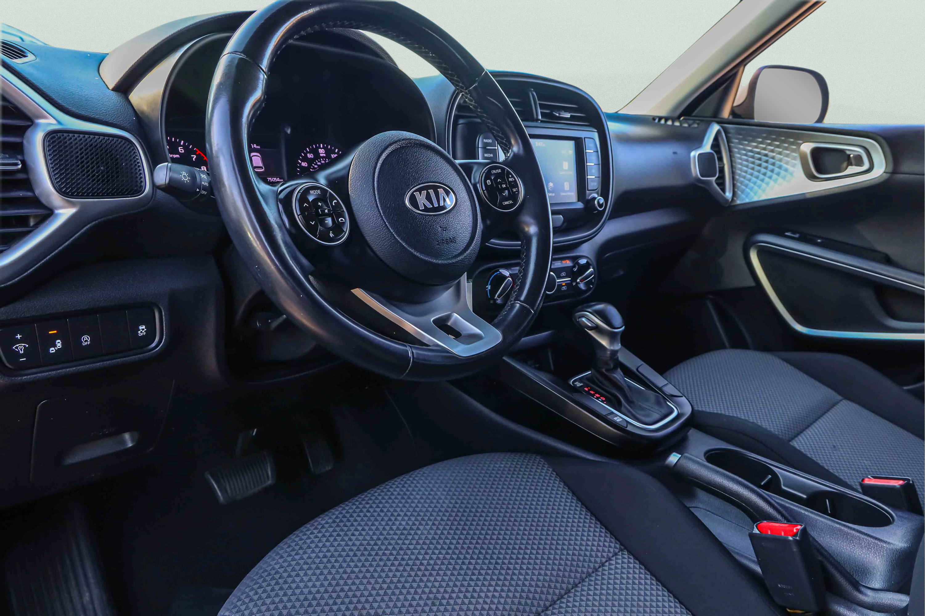 Used 2020 Kia Soul X-Line FWD image 7