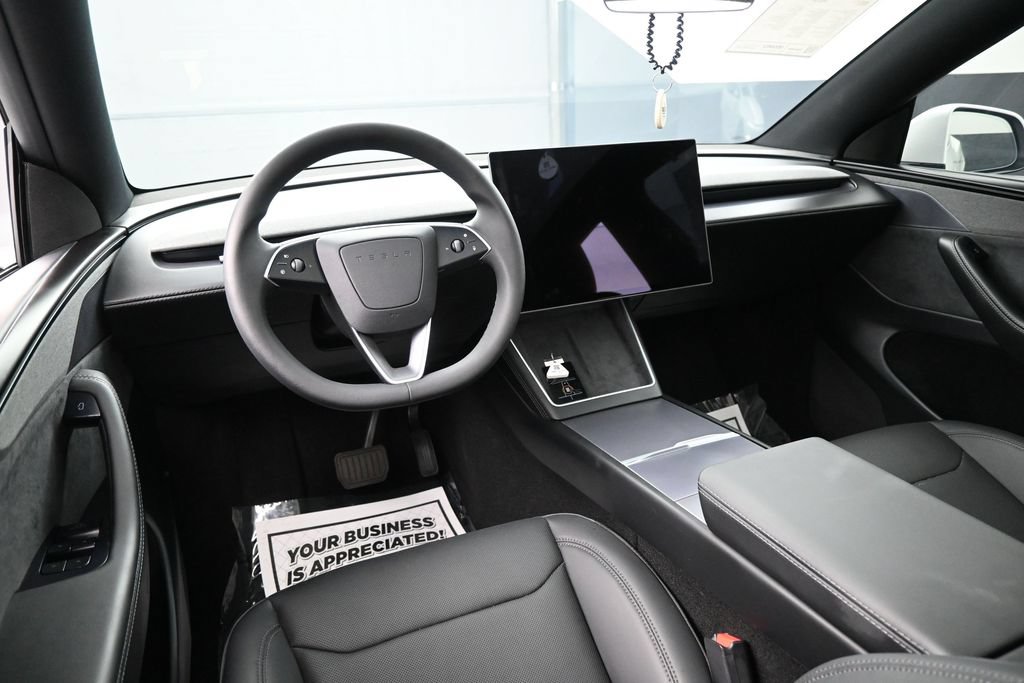 Used 2026 Tesla Model Y Long Range AWD/4WD image 23