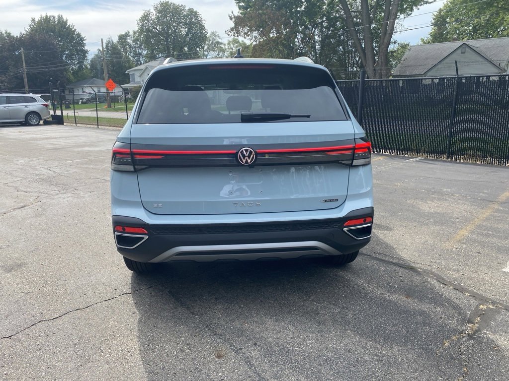 New 2025 Volkswagen Taos SE image 6