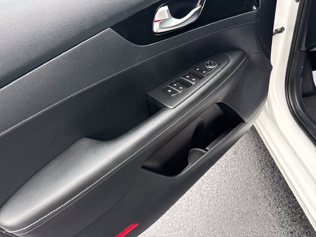 Used 2019 Kia Forte S FWD image 21