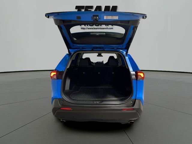 Used 2019 Toyota RAV4 XLE w/ Convenience Package AWD/4WD image 6