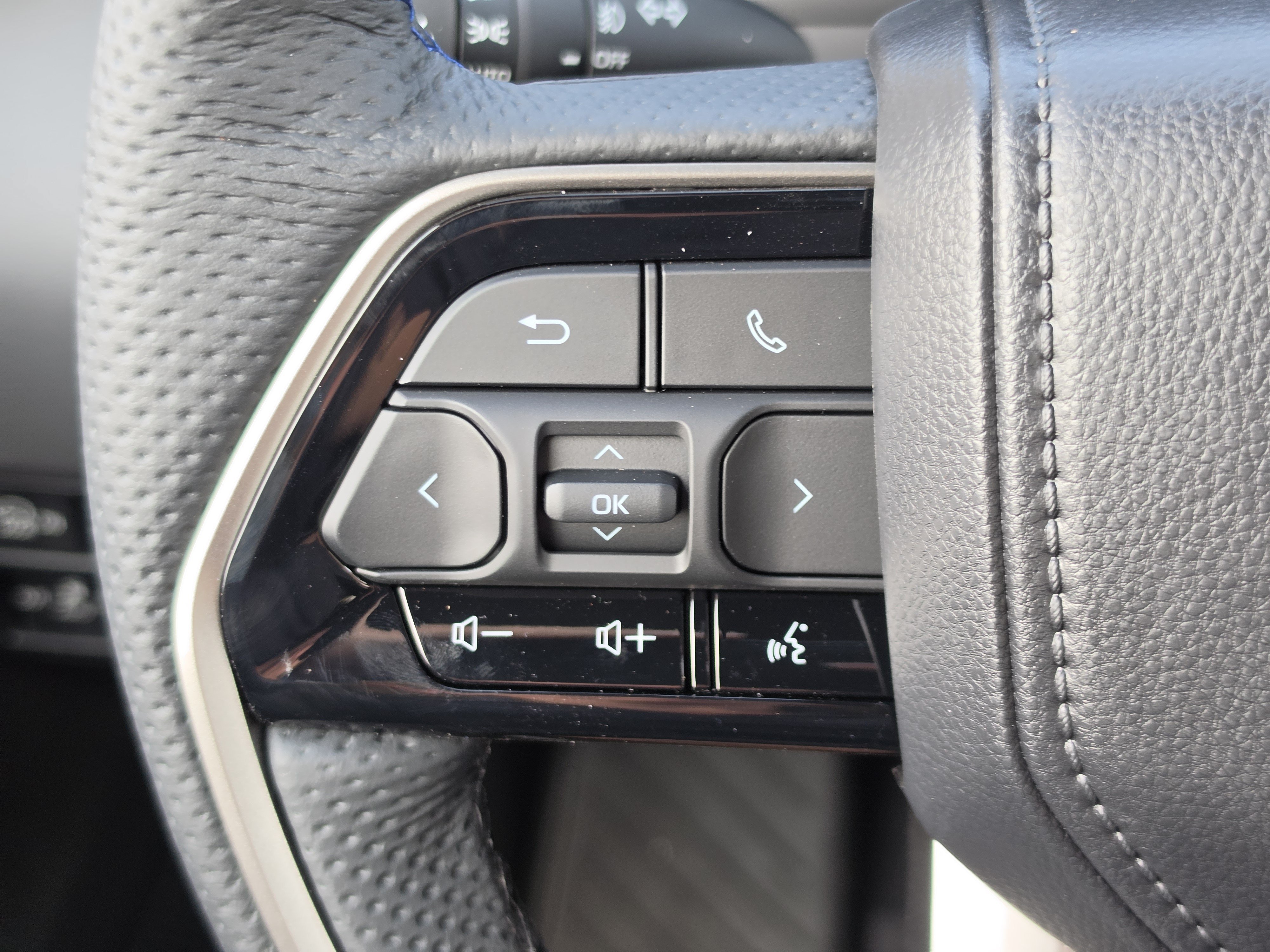 New 2026 Toyota Sequoia Platinum AWD/4WD image 21