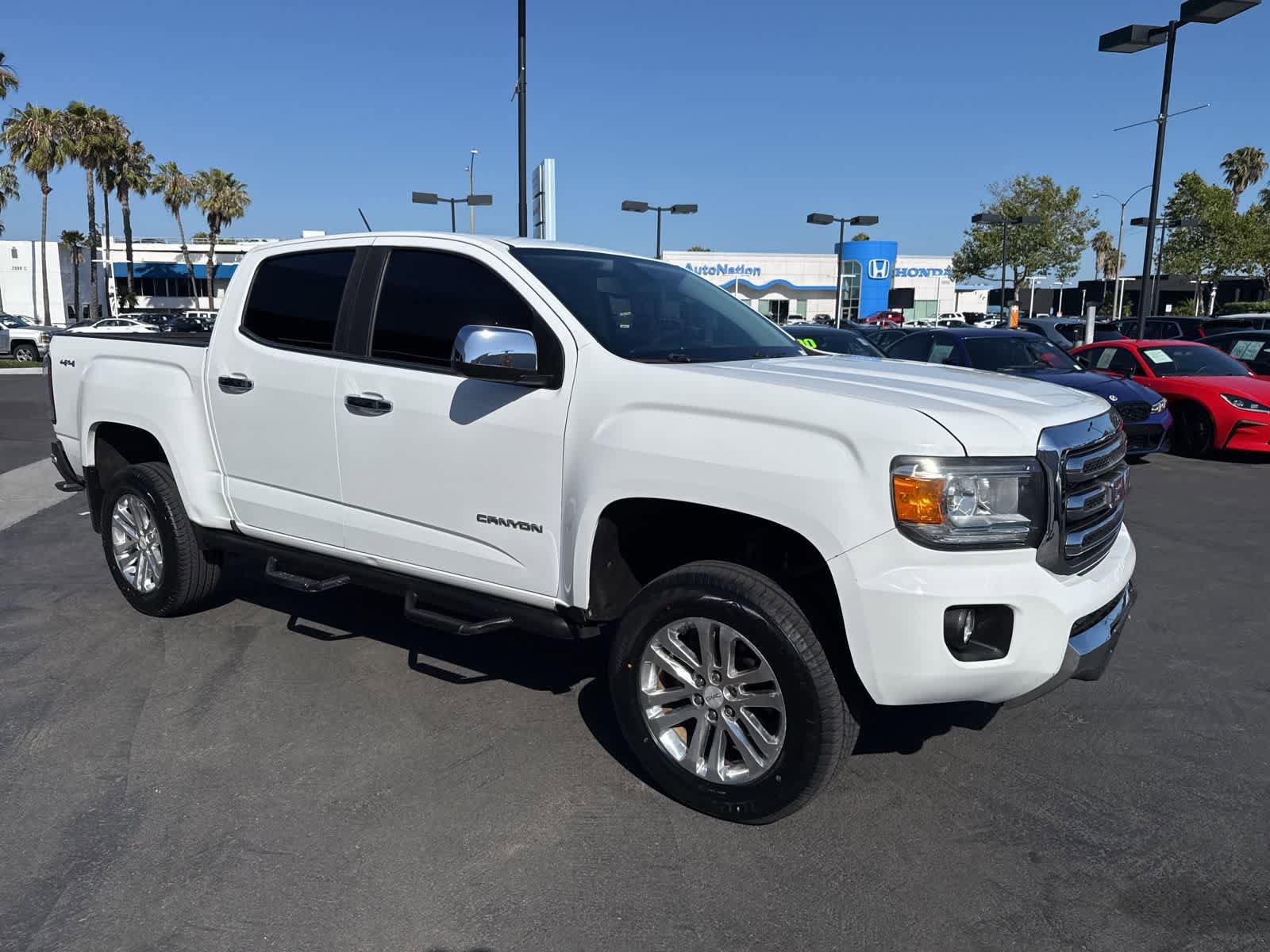 Used 2017 GMC Canyon SLT AWD/4WD image 9
