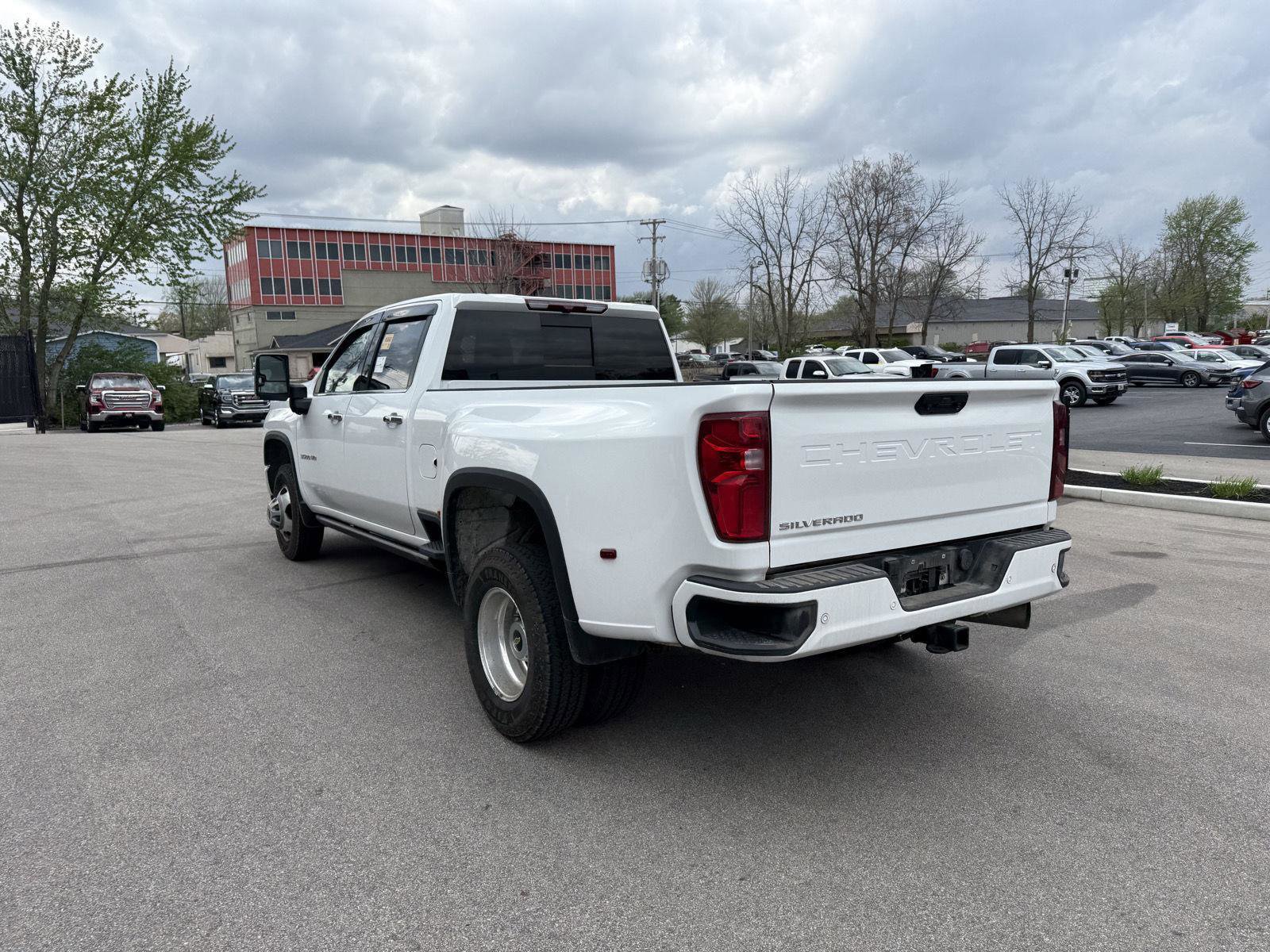 Used 2022 Chevrolet Silverado 3500 High Country w/ Safety Package II image 5
