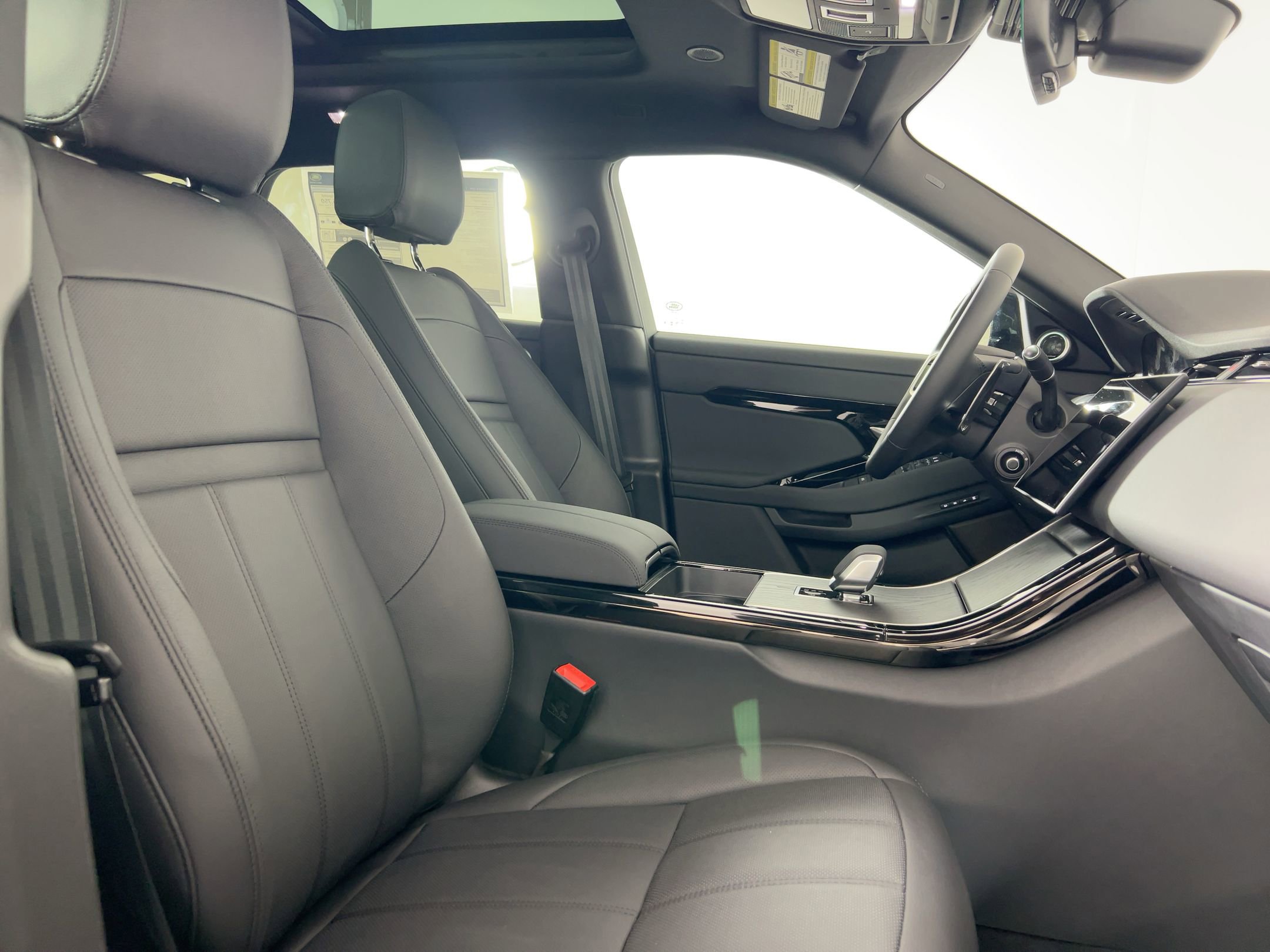 New 2026 Land Rover Range Rover Evoque S image 23