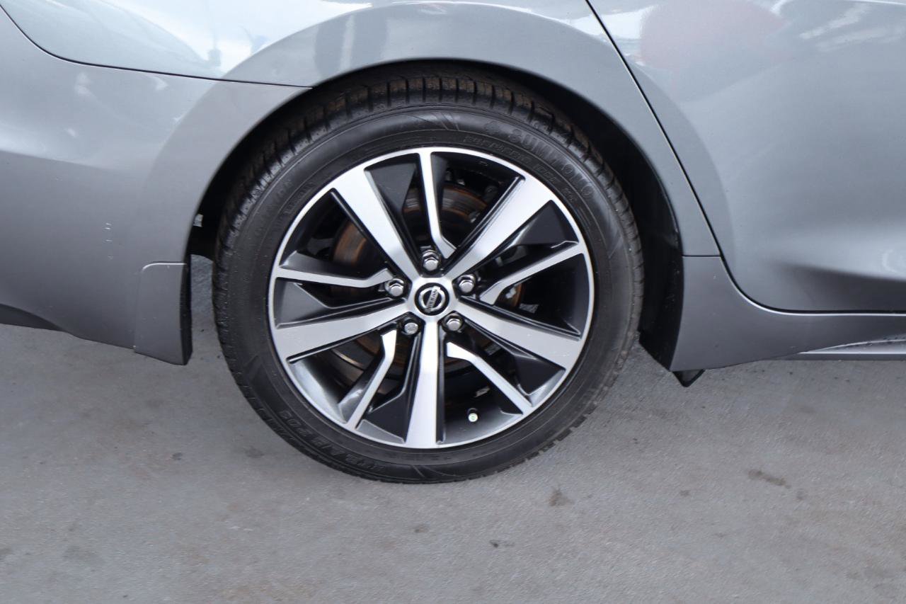 Used 2020 Nissan Maxima 3.5 SV w/ Floor Mat Group FWD image 5