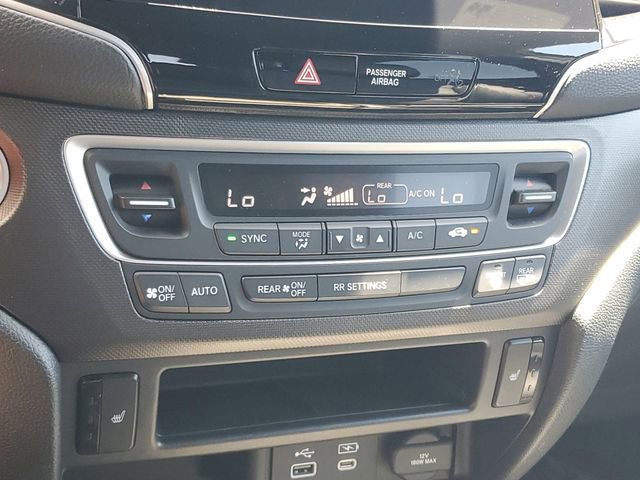 Used 2024 Honda Passport TrailSport image 17