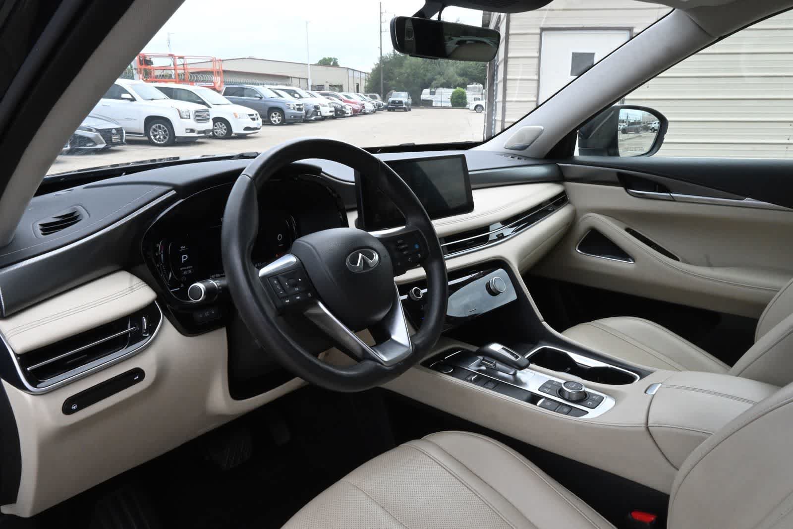 Certified 2023 INFINITI QX60 Luxe w/ Performance Audio Package AWD/4WD image 17