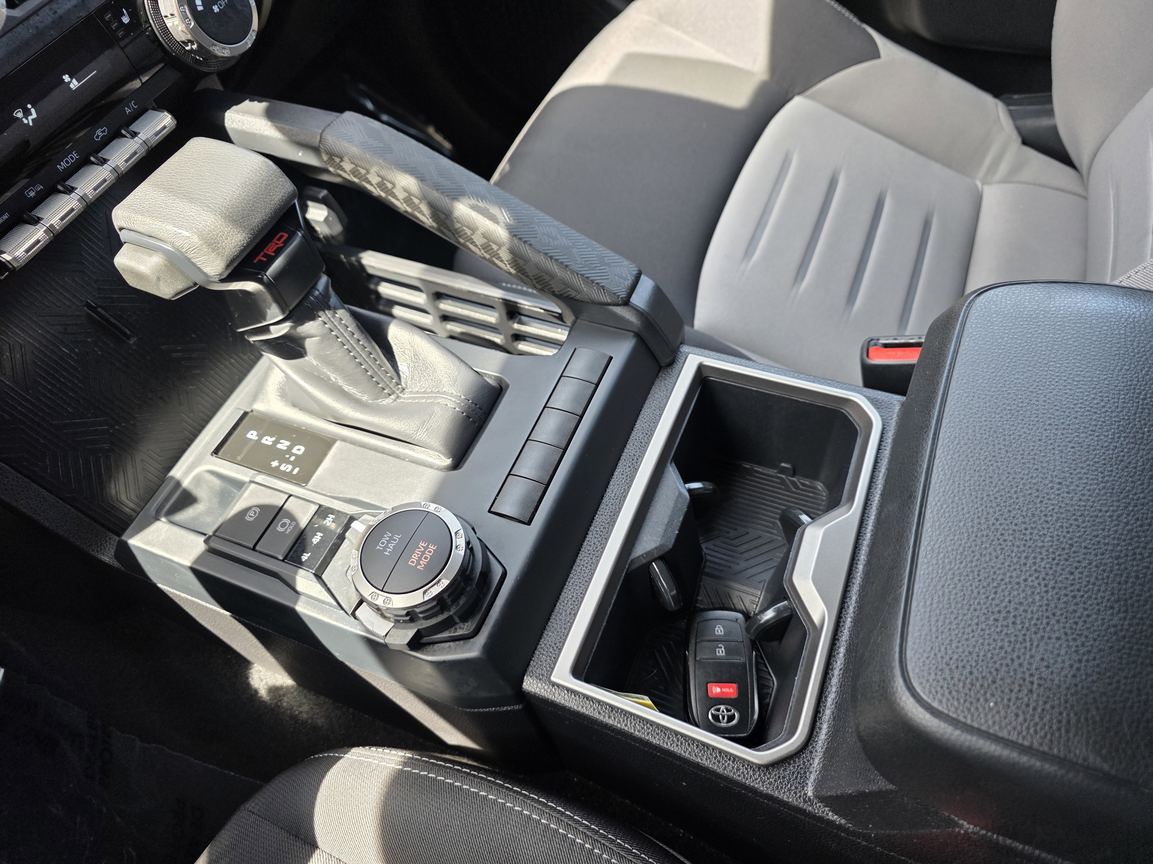 Used 2024 Toyota Tacoma TRD Sport AWD/4WD image 9
