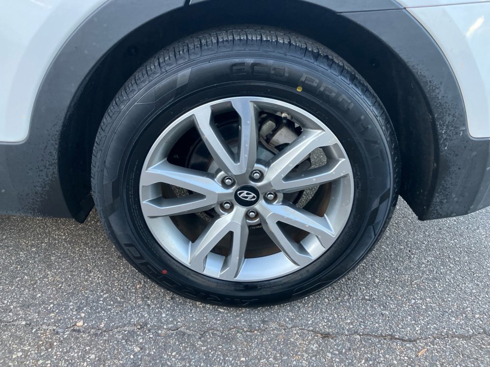 Used 2015 Hyundai Santa Fe Sport 2.0T image 25