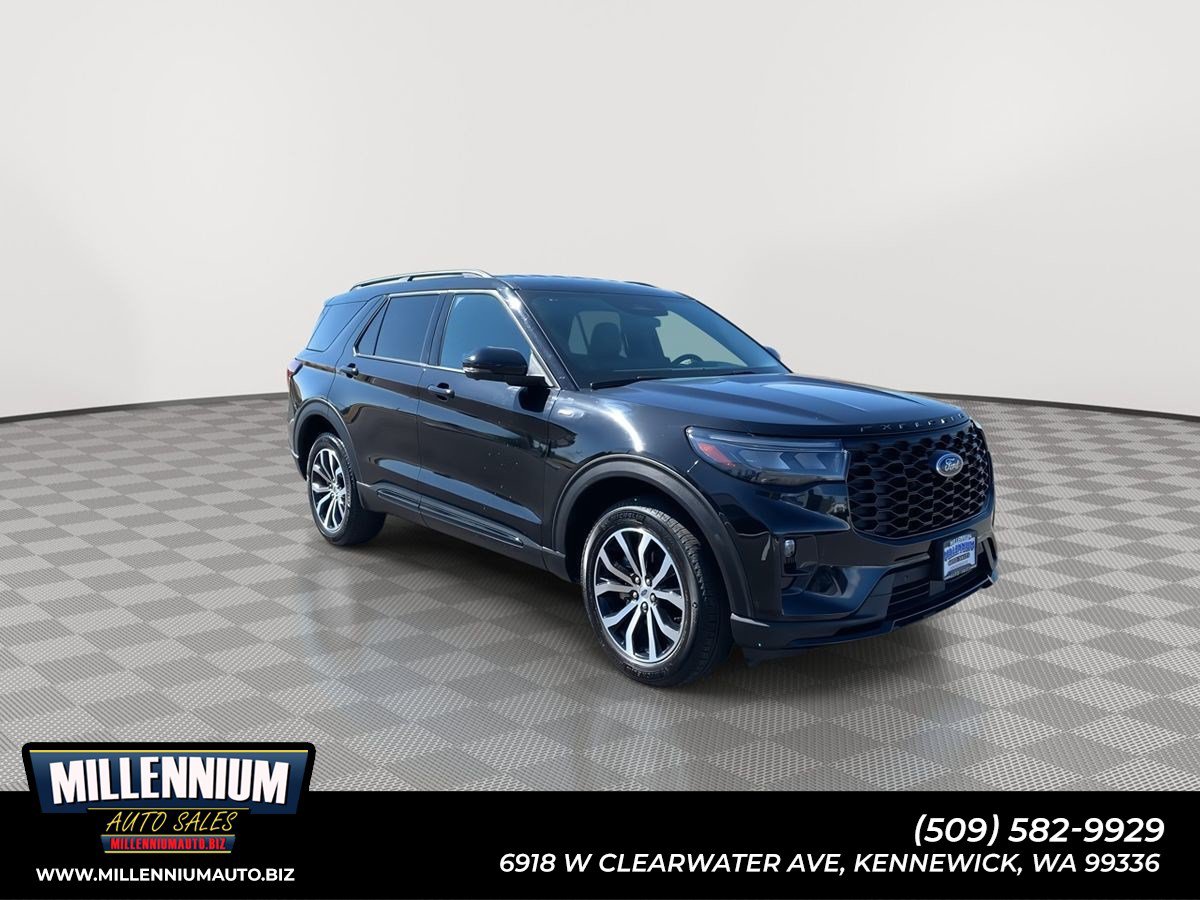 Used 2025 Ford Explorer ST-Line AWD/4WD image 1