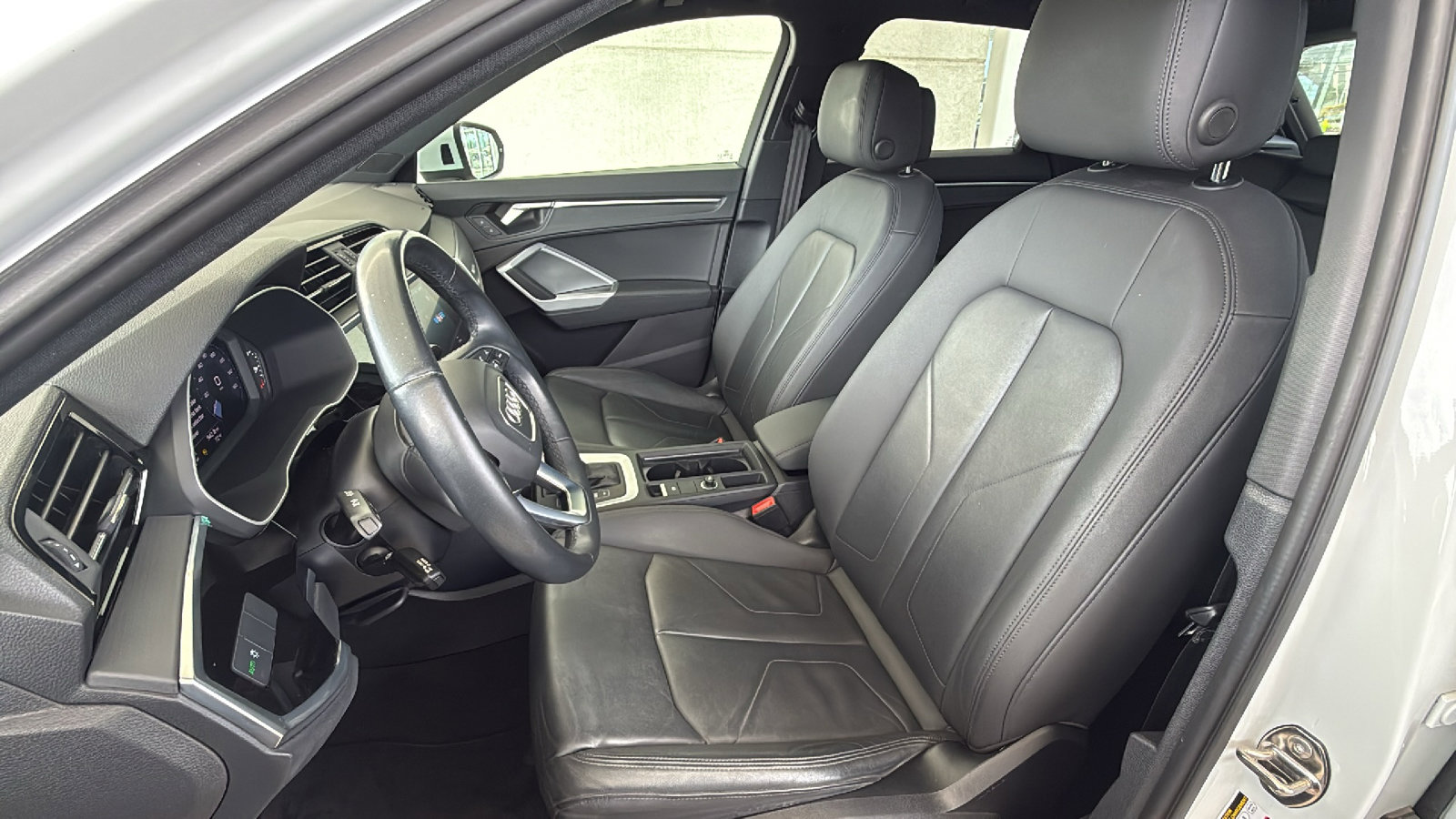 Used 2021 Audi Q3 2.0T Premium AWD/4WD image 13