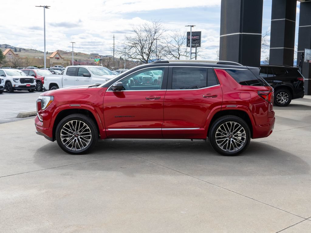 New 2026 GMC Terrain Denali w/ LPO, Black Badging Package AWD/4WD image 4