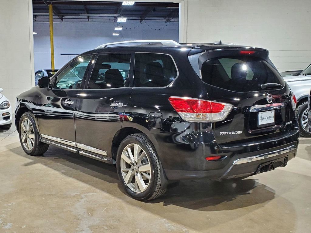 Used 2013 Nissan Pathfinder Platinum image 13