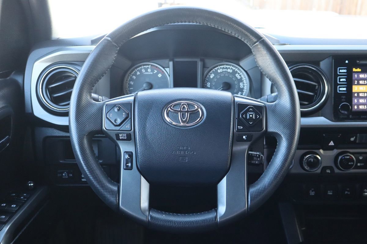 Used 2017 Toyota Tacoma TRD Sport image 19