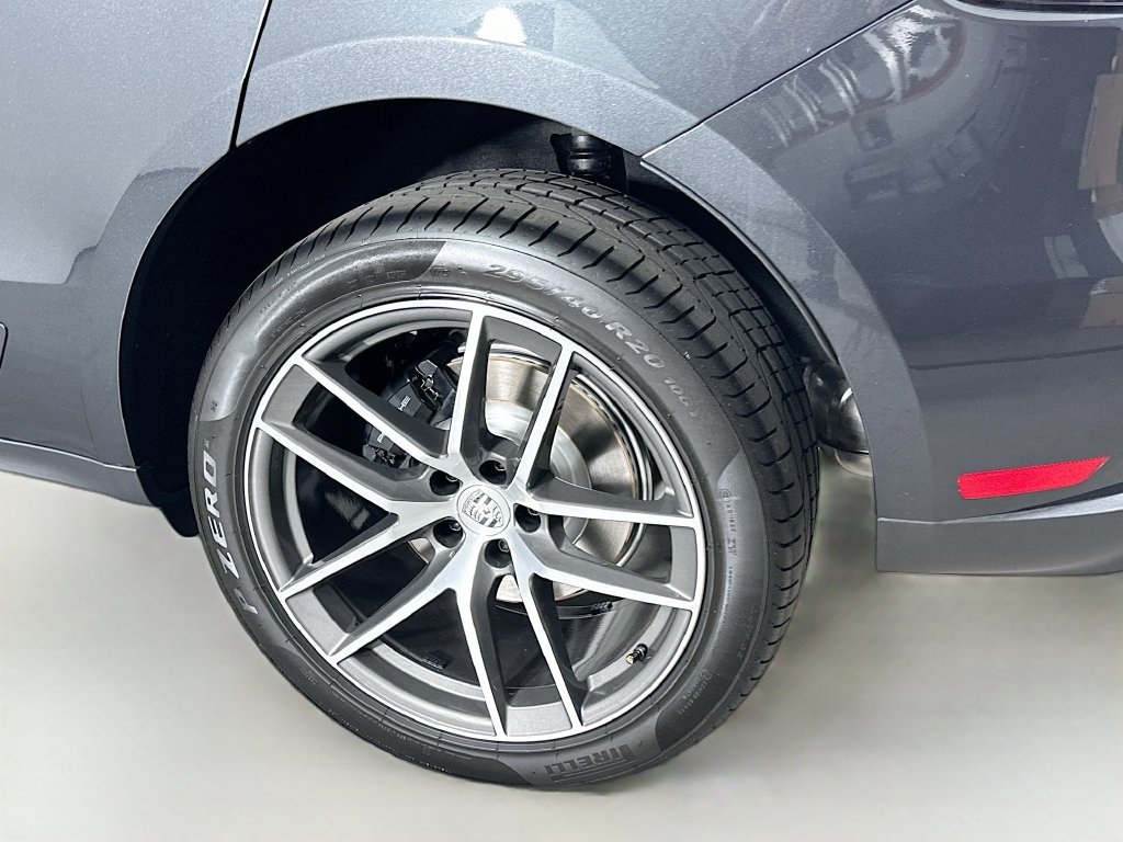 Certified 2026 Porsche Macan AWD/4WD image 34