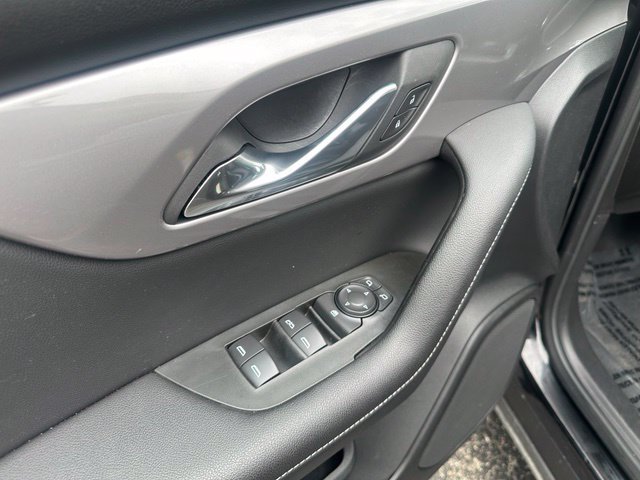 Used 2025 Chevrolet Blazer LT FWD image 22