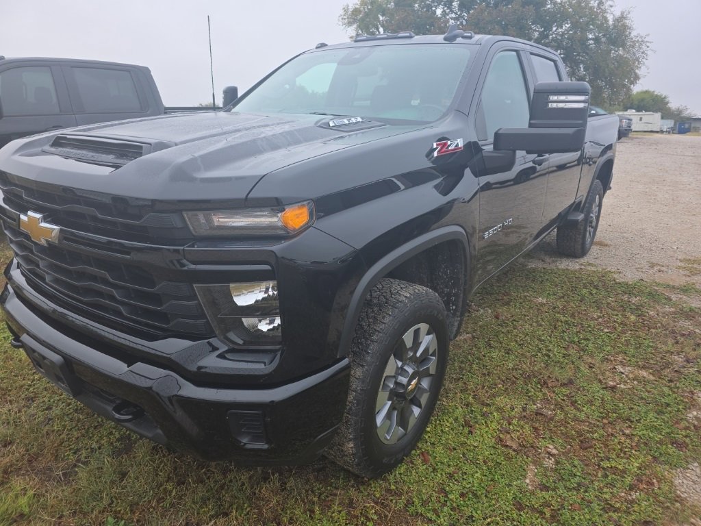Used 2024 Chevrolet Silverado 2500 Custom w/ Custom Value Package