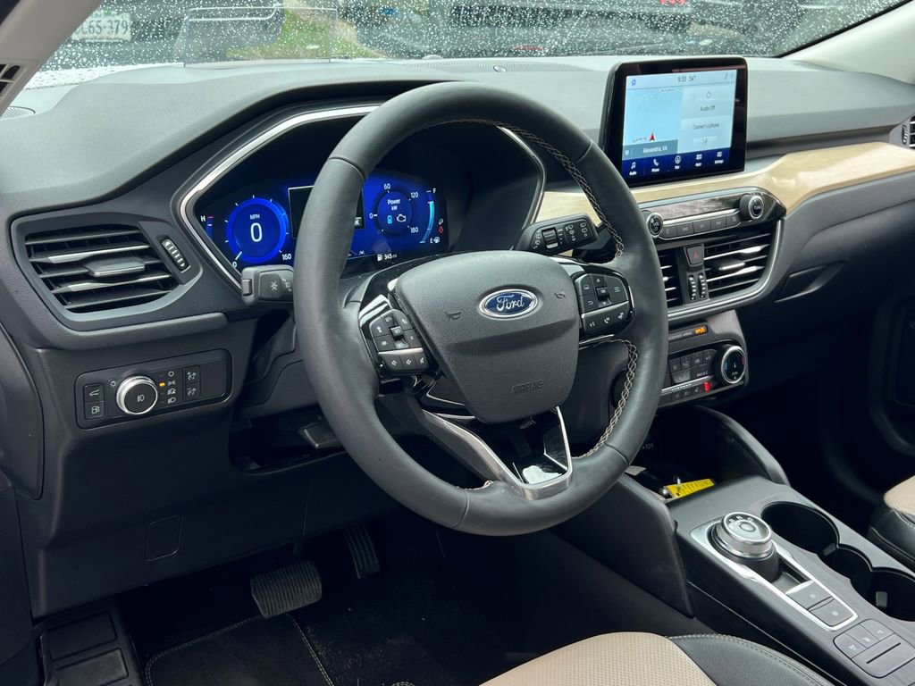 Used 2022 Ford Escape Titanium w/ Titanium Elite Package image 21