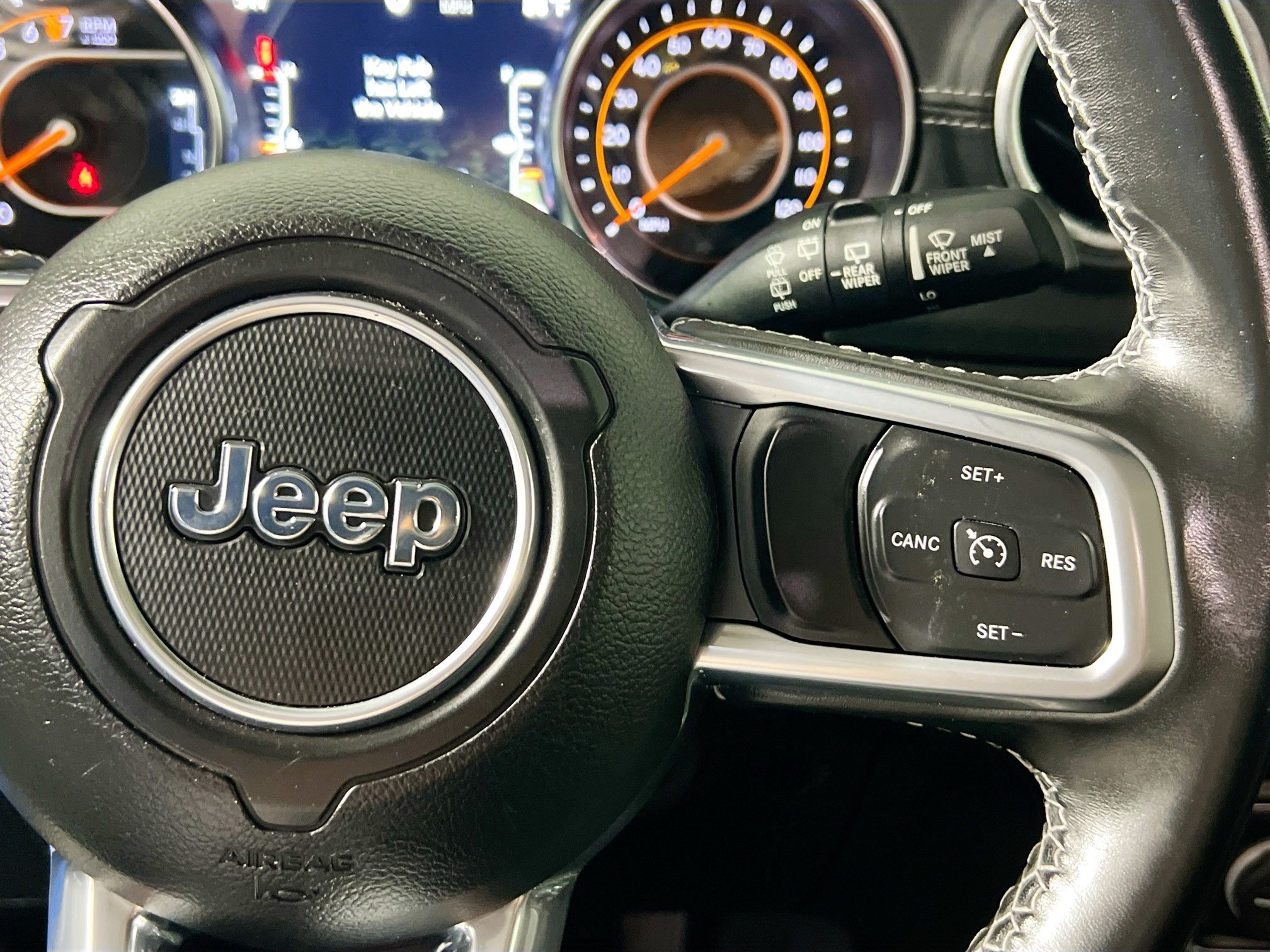 Used 2022 Jeep Wrangler Unlimited Sahara w/ LED Lighting Group AWD/4WD image 19