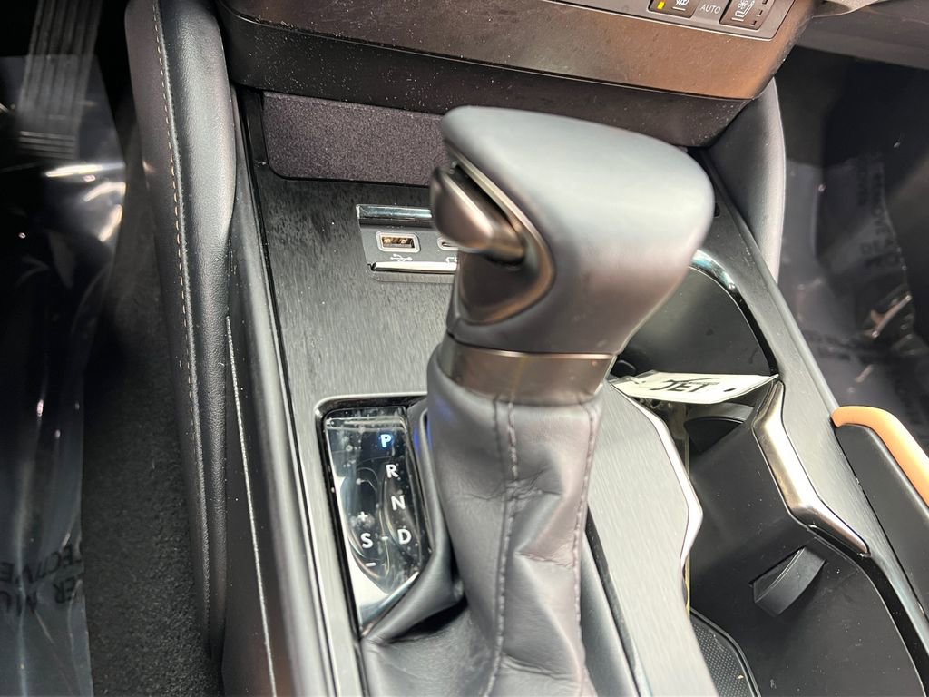 Certified 2024 Lexus ES 350 w/ Premium Package image 23