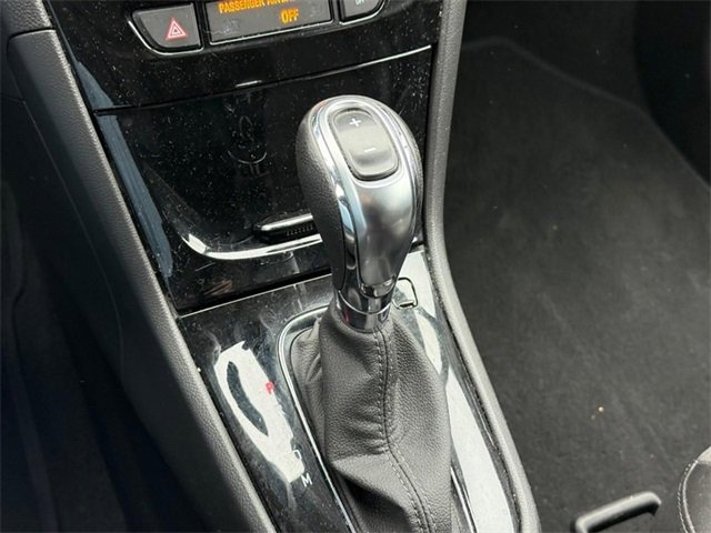 Used 2022 Buick Encore Preferred image 22