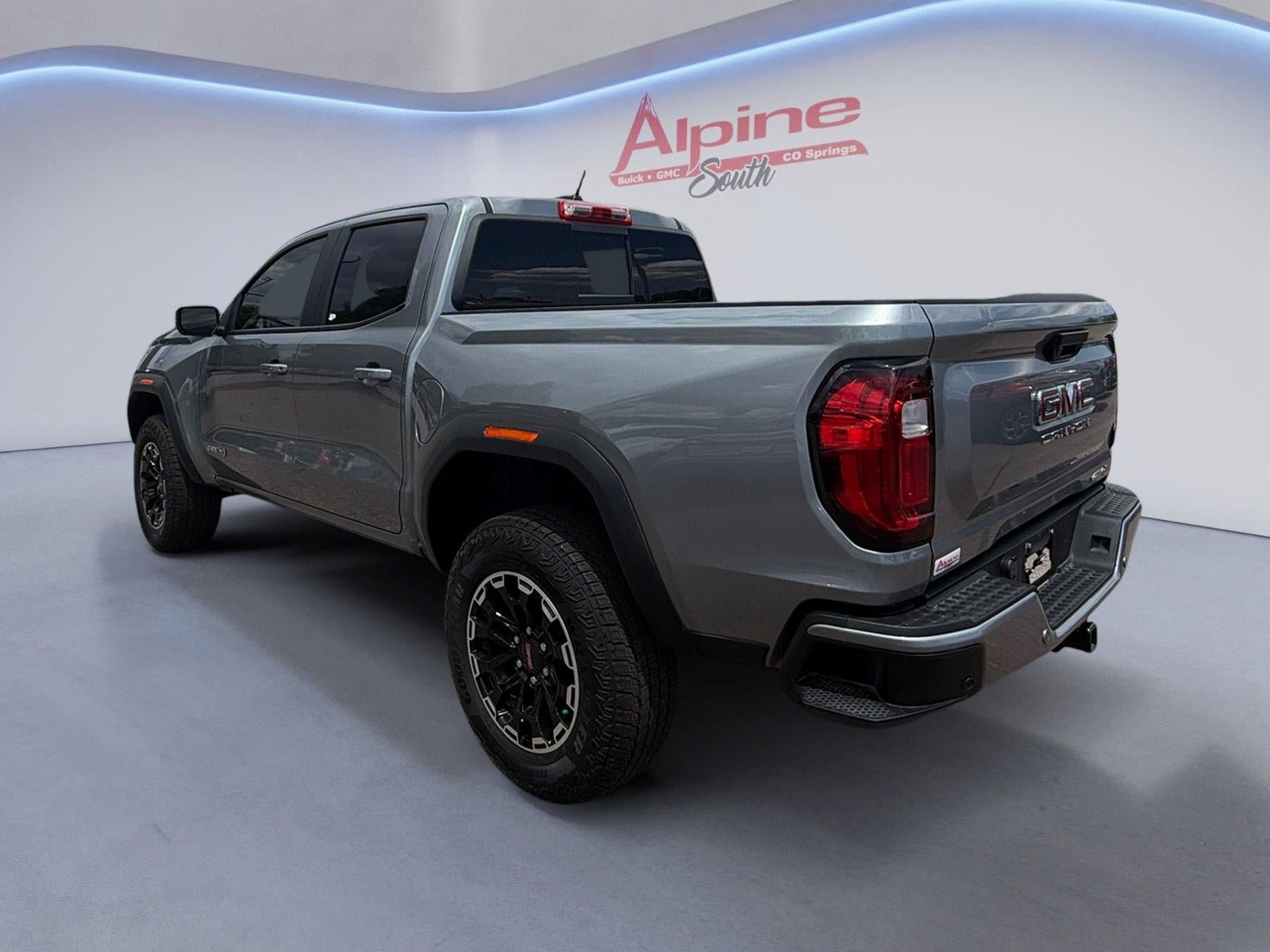 Used 2026 GMC Canyon AT4 AWD/4WD image 3