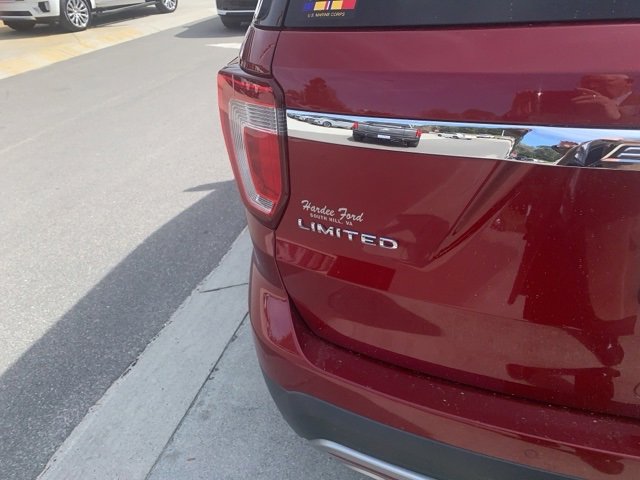 Used 2017 Ford Explorer Limited image 5