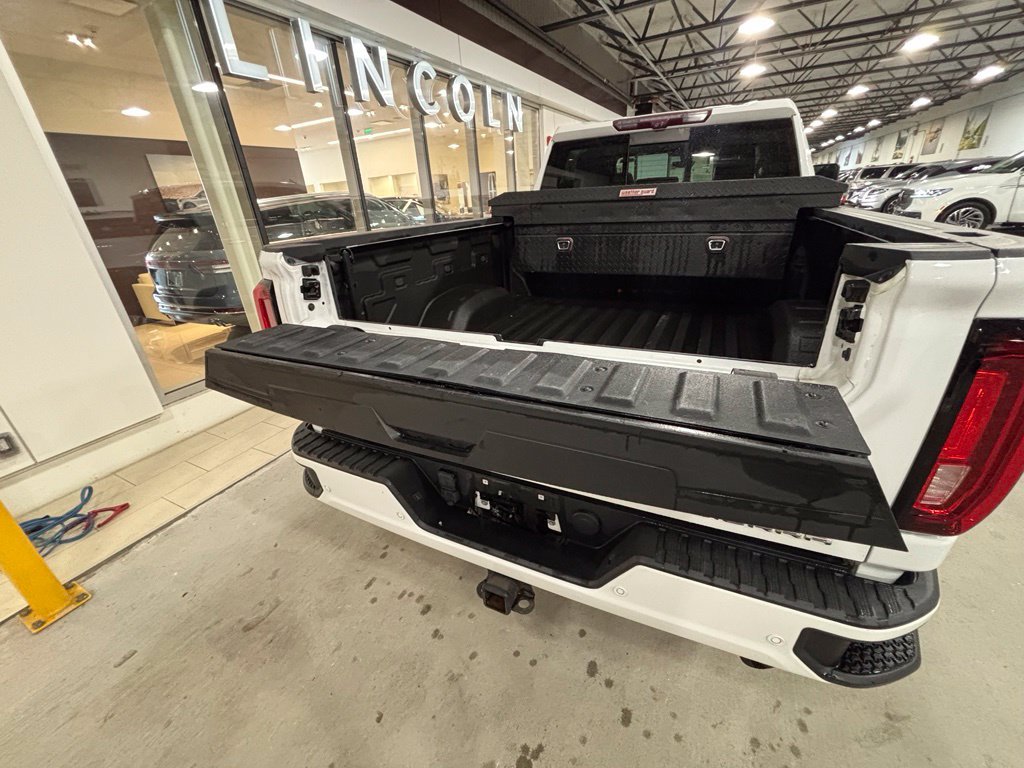 Used 2021 GMC Sierra 3500 Denali w/ Denali Ultimate Package AWD/4WD image 31